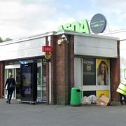 Asda on the Isle of Dogs was temporarily forced to close