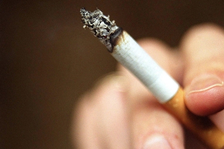 Pharmacy urges people to sign petition opposing council's stop-smoking cuts