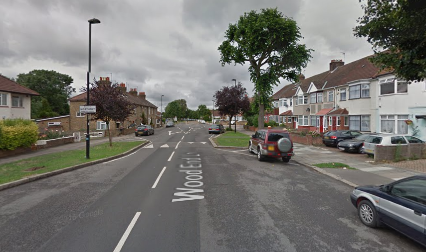 Armed police called to ‘bomb scare’ stand-off in residential road