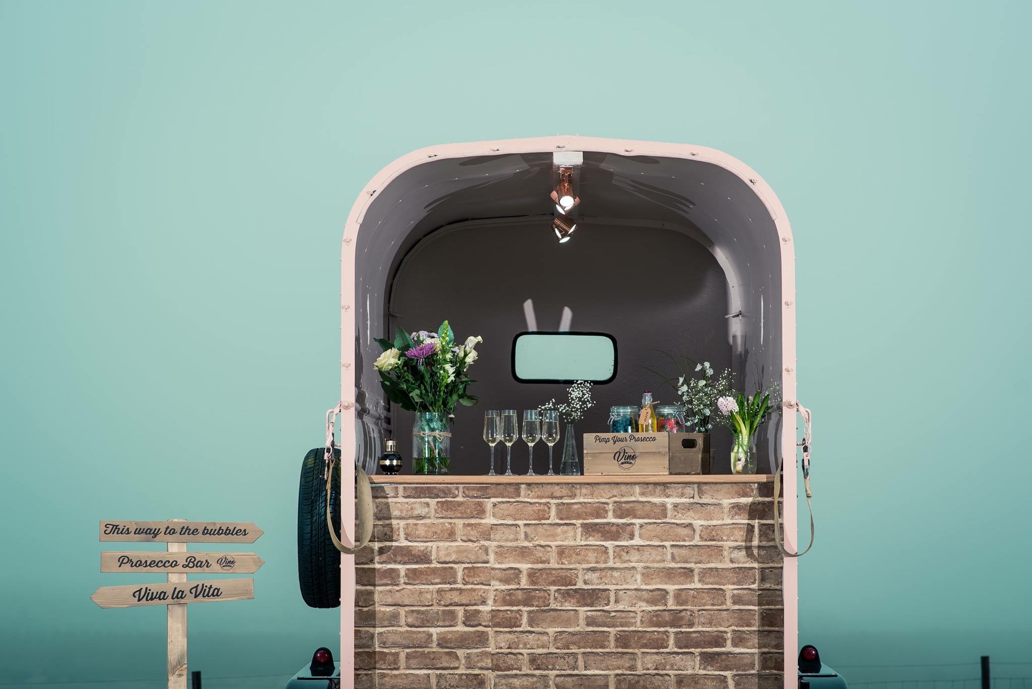 This old horsebox has been converted into a prosecco bar and it’s coming to Bromley