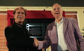 Sir Cliff accepts a plaque at Elstree Studios