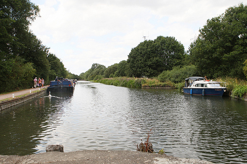 Appeal for Lea Valley houseboat burglary launched