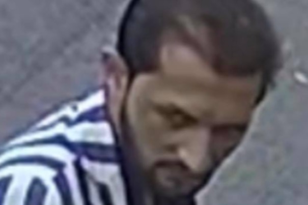 Police want to speak with this man after woman's handbag stolen in Worcester Park