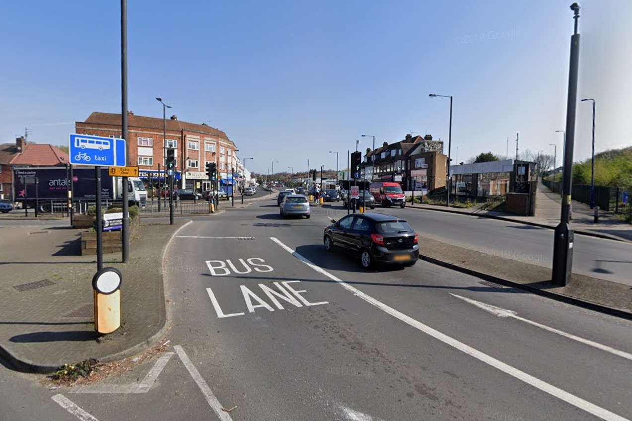 Haulage driver asks Harrow Council to replace Northolt Road bus lane sign