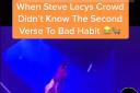 Crowd at Steve Lacey's concert not knowing the second verse of 'Bad Habit'