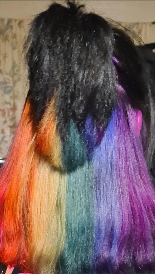 This Is Local London: Kelly's uni friend is shaving off her rainbow hair for her to raise money for Cancer Research